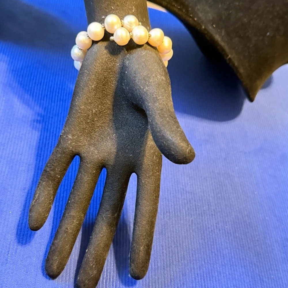 Iridescent Genuine Freshwater Pearl Bracelet
